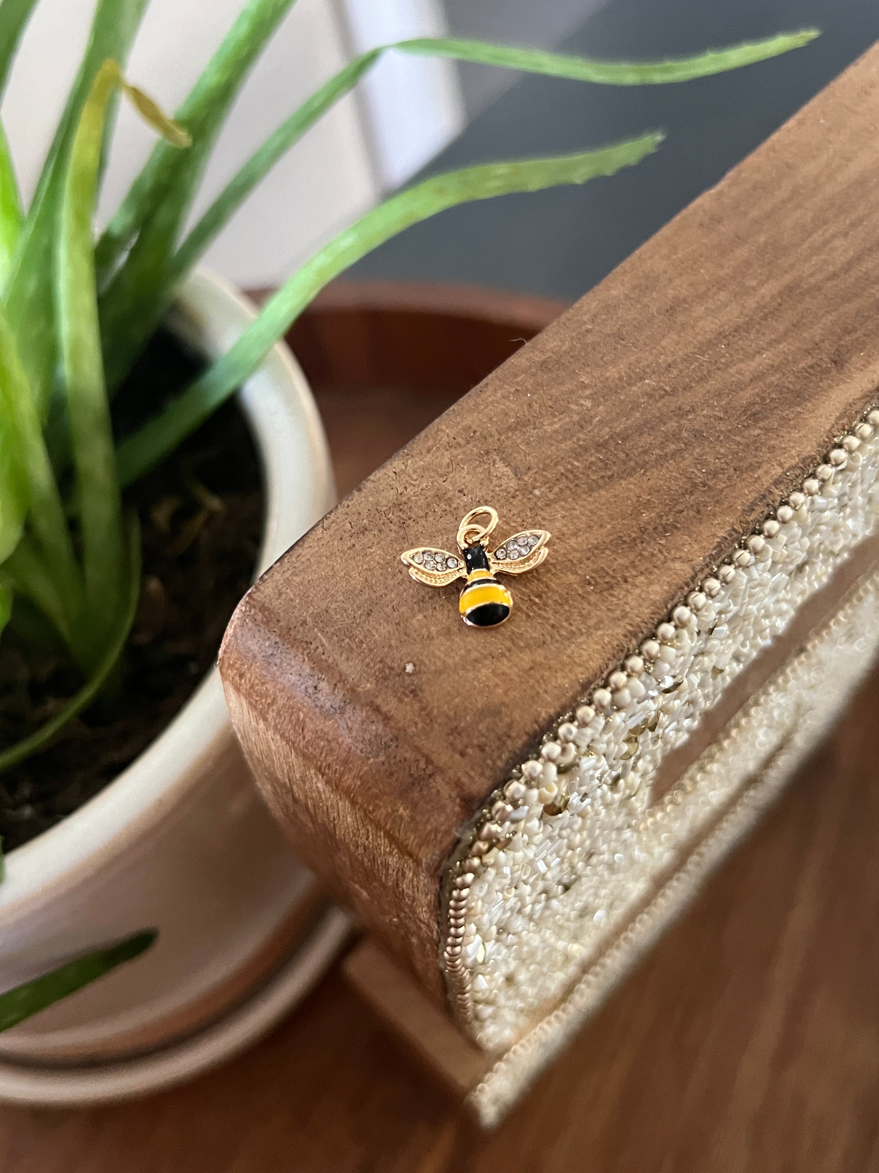 bee