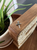 nail cross