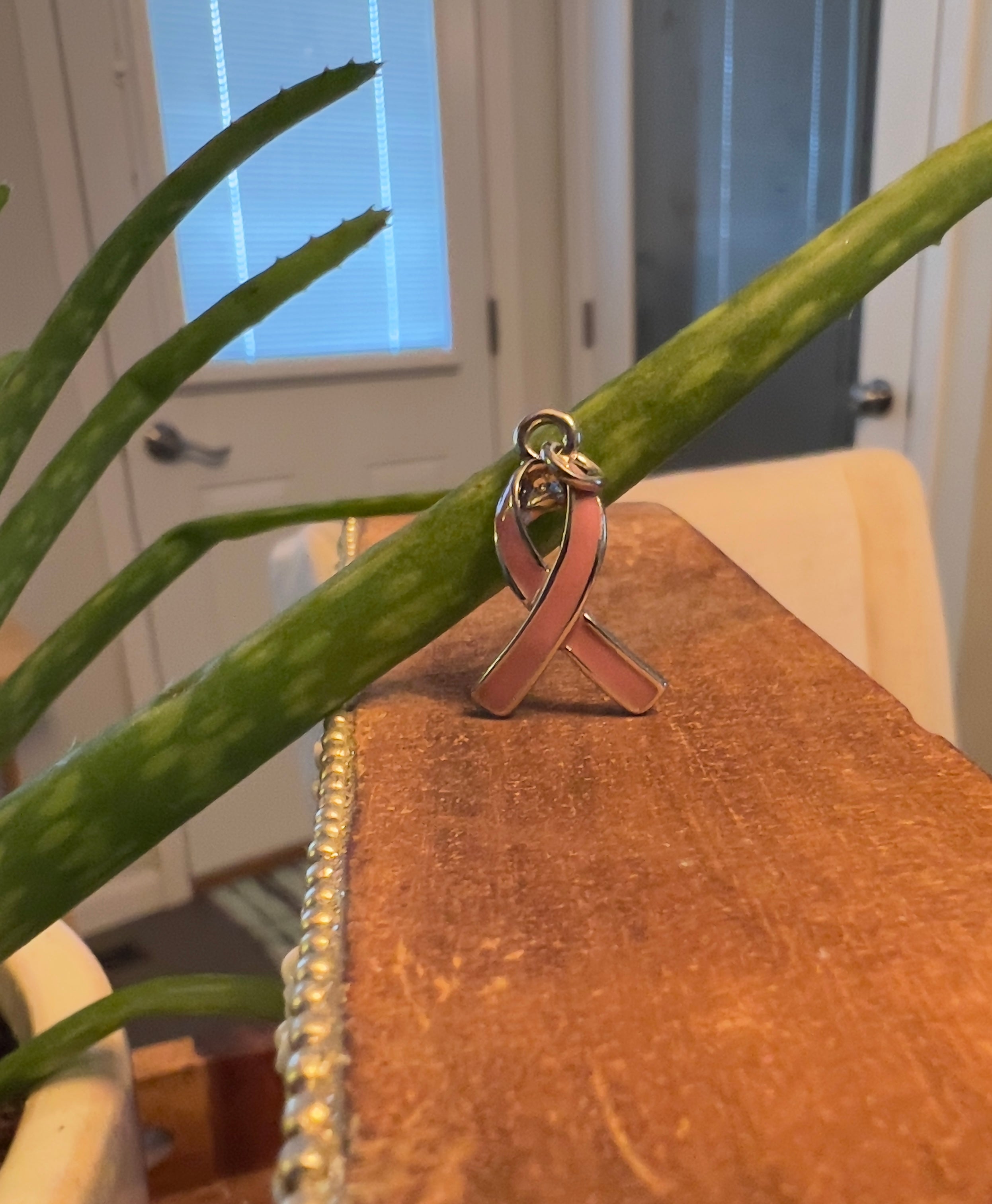 breast cancer ribbon
